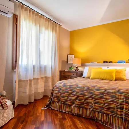 Sardinia Re - Tema Apartment *